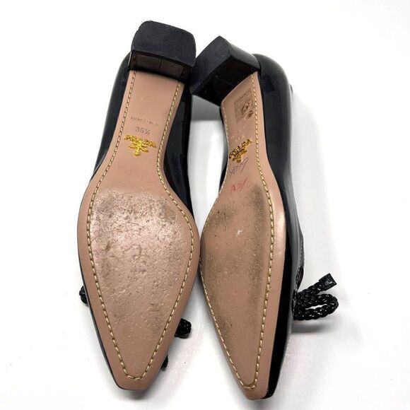 Prada black Patent leather kitten heels slip on bow cap toe EU 36.5 Italy BoxA - Picture 4 of 6